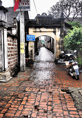 ベトナムの歴史的集落、ドンラム村を訪ねる